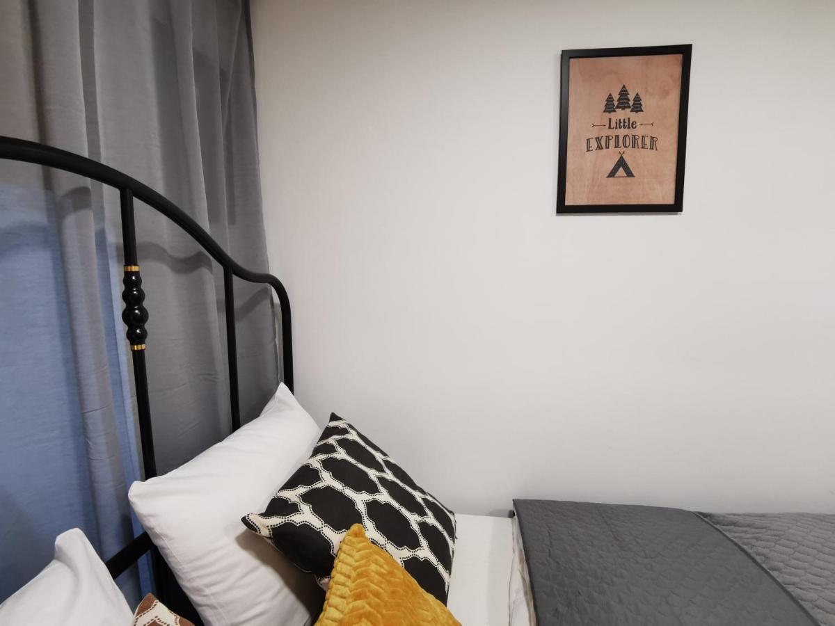 Smile Miko Apartment By Castle Будапеща Екстериор снимка